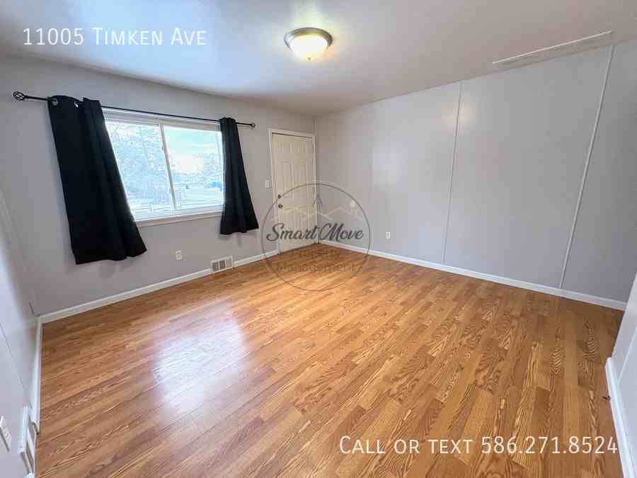 11005 Timken Ave - Photo 3 of 16