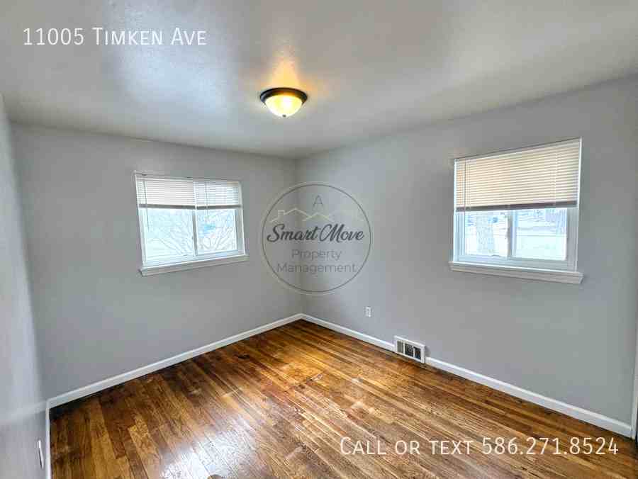 11005 Timken Ave - Photo 7 of 15