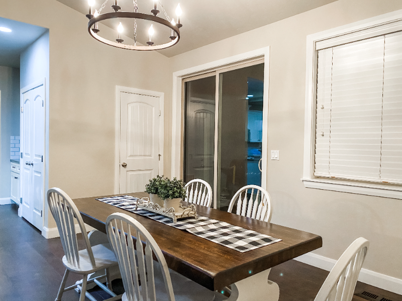 514 N Vandries Way - Photo 5 of 20