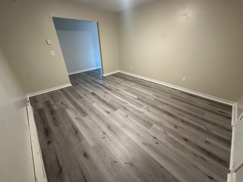 1954 Lakeview Rd #D - Photo 4 of 7