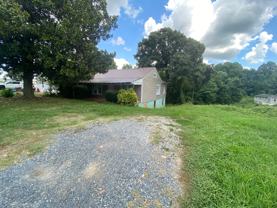 420 Greensboro St #B - Photo 1 of 1