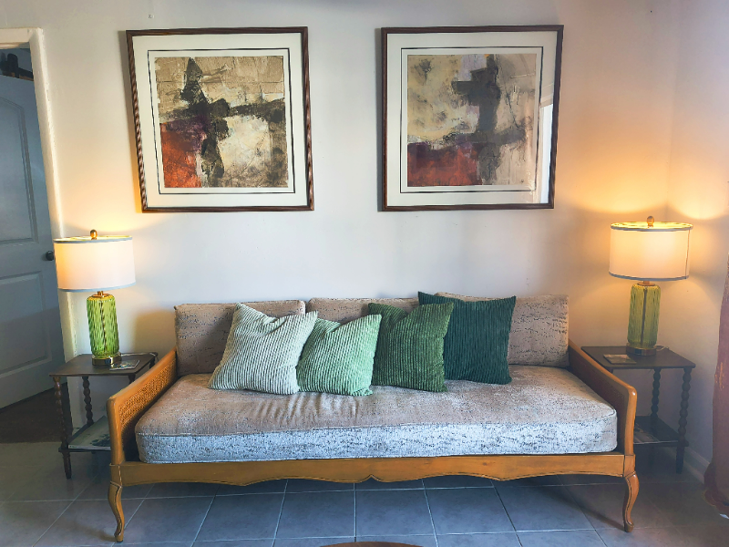 1418 Collins Ave #403 - Photo 4 of 10