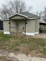 featured image of 313 E 4th St