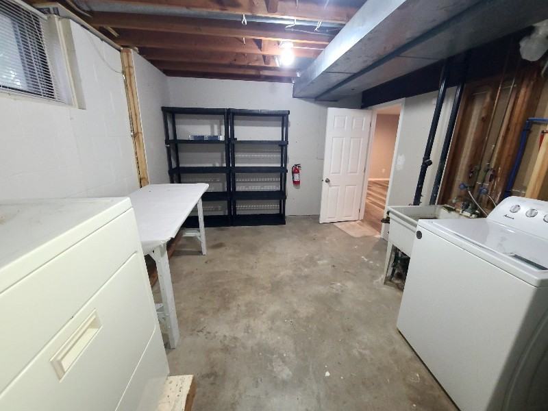 8232 Noble Ave N - Photo 5 of 13