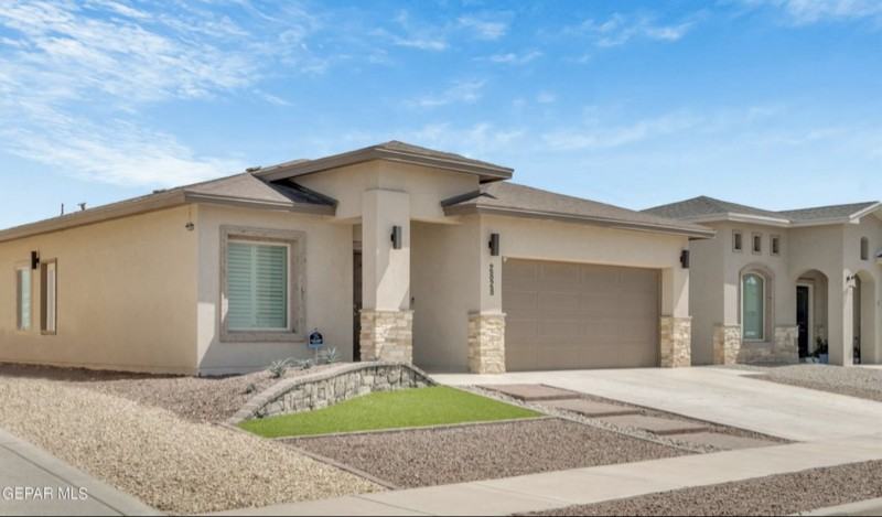 2828 Tierra Oasis St - Photo 2 of 22