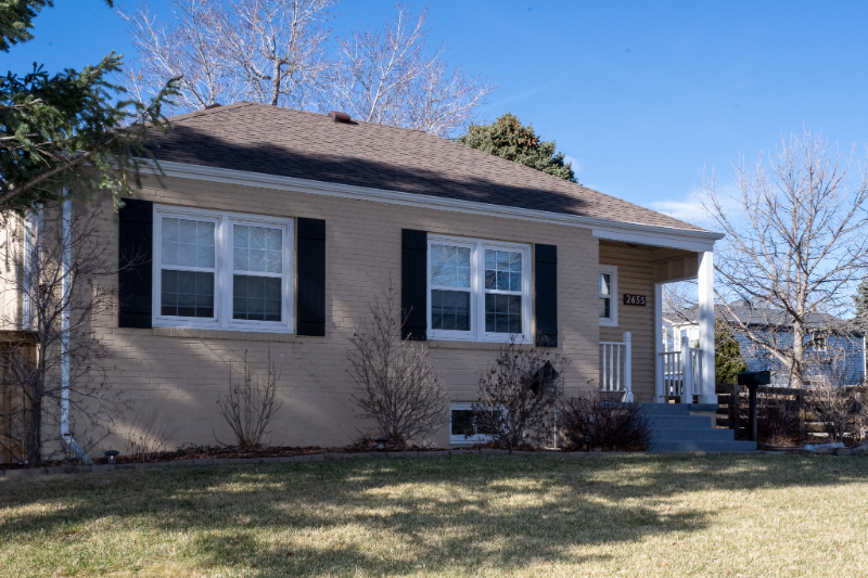 2655 Utica St - Photo 2 of 20