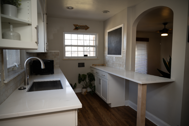 2655 Utica St - Photo 3 of 20