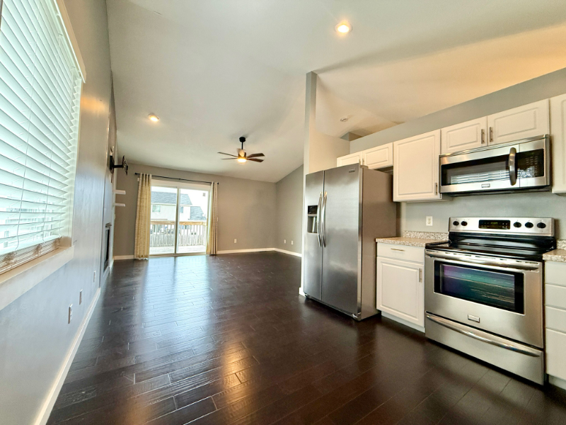 505 Se Pleasant View Dr - Photo 5 of 18