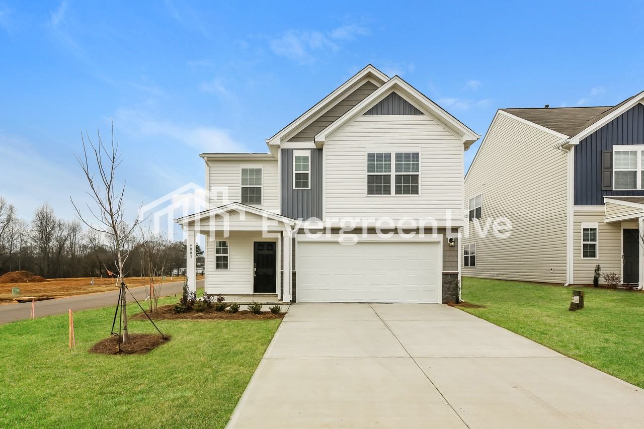 4003 Rustling Grass Trl - Photo 2 of 16