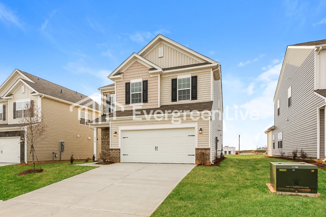 412 Lees Corner Ln - Photo 3 of 16