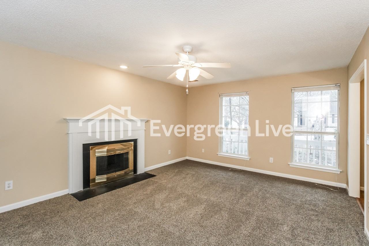 510 Sweet Thorne Rd - Photo 2 of 15