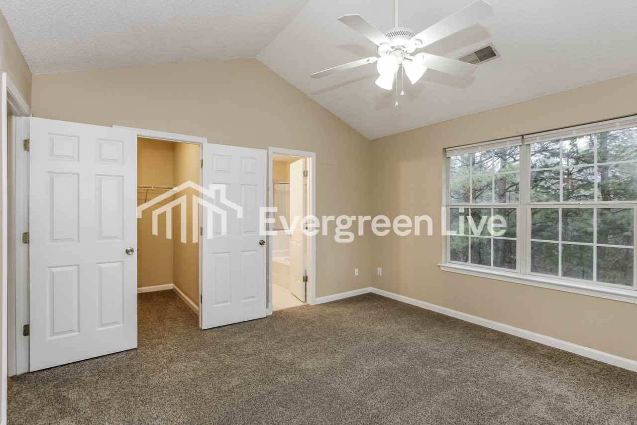 510 Sweet Thorne Rd - Photo 7 of 15