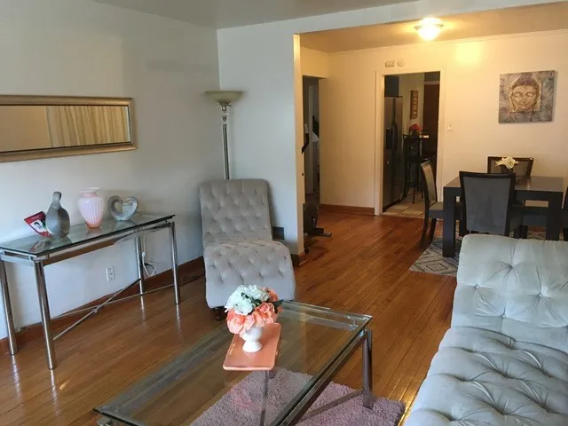 7827 S Ridgeland Ave #2 - Photo 4 of 11