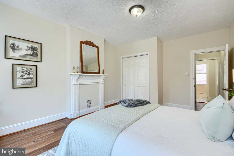 22 Parkin St - Photo 2 of 10