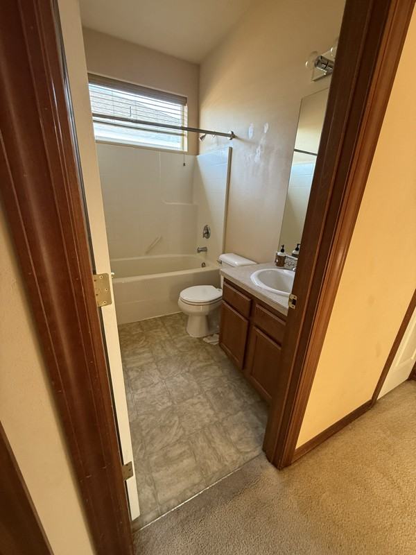 8210 W Bruneau Pl - Photo 7 of 8