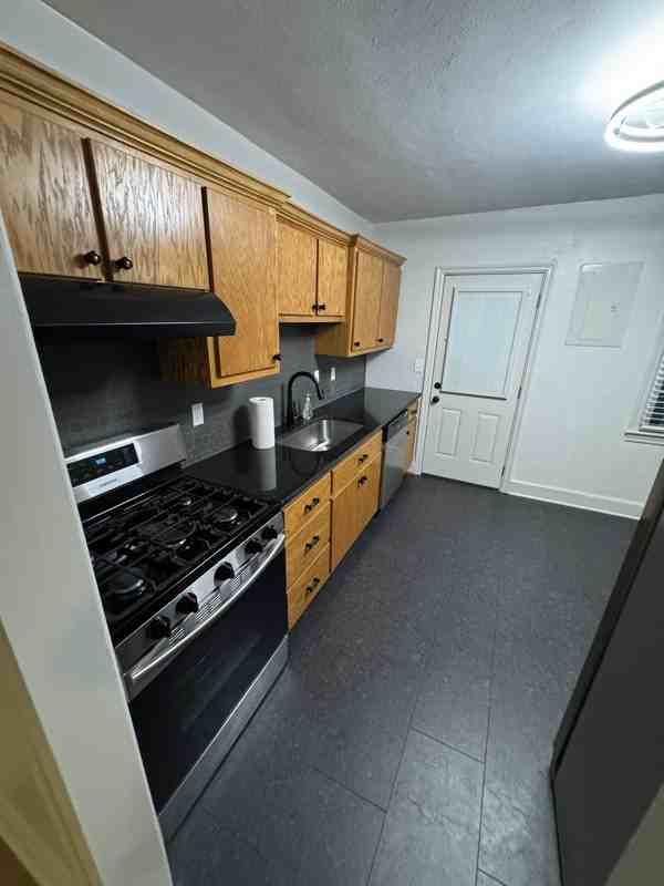 1310 Sparkman St Sw #1310 - Photo 4 of 17