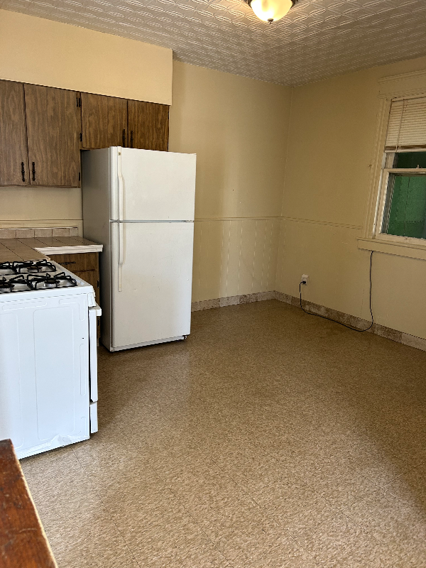 29 Maple Ave - Photo 2 of 8