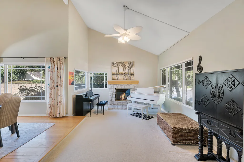 2802 Sierra Dr - Photo 3 of 20