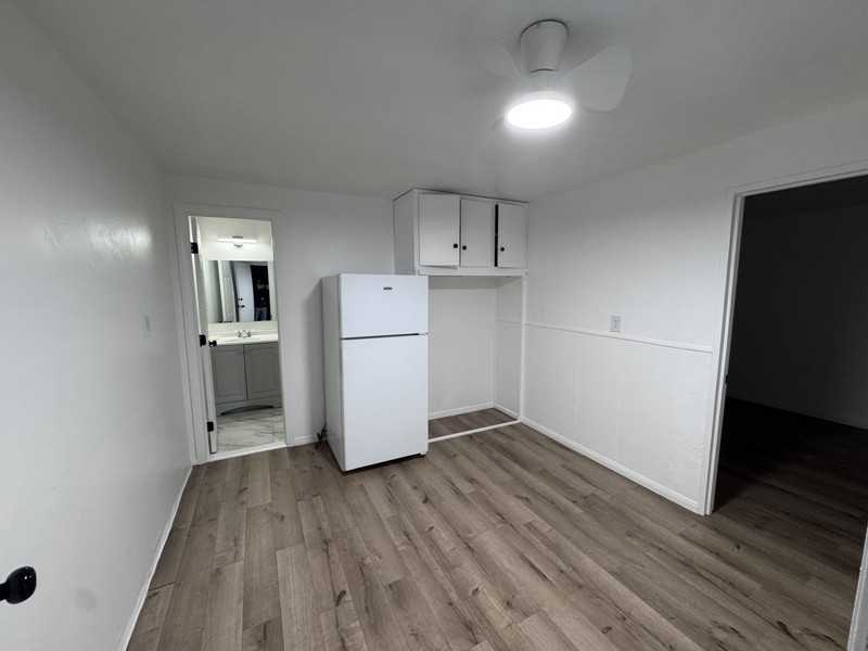 1 Estelle St - Photo 3 of 8