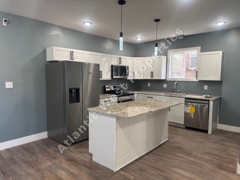 545 Carplin Pl - Photo 3 of 16