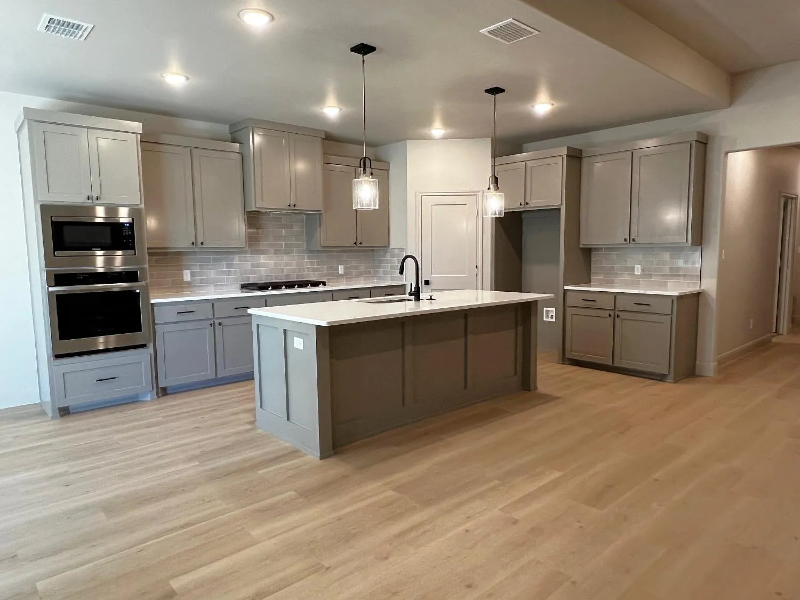 2801 133rd St - Photo 2 of 11