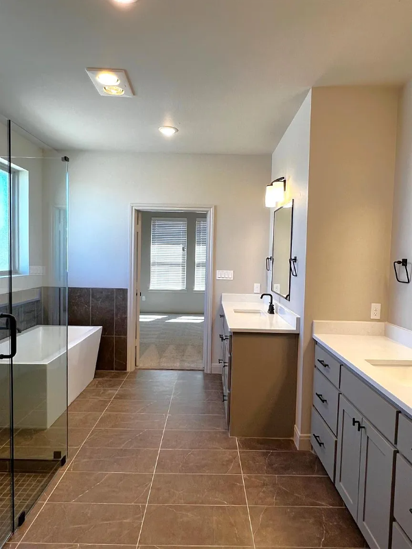 2801 133rd St - Photo 7 of 11