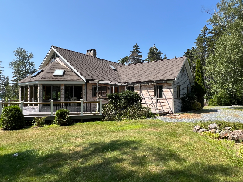 68 Bonsey Ln - Photo 4 of 16