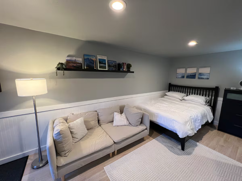 2504 Bridgeport Way W #C - Photo 4 of 12