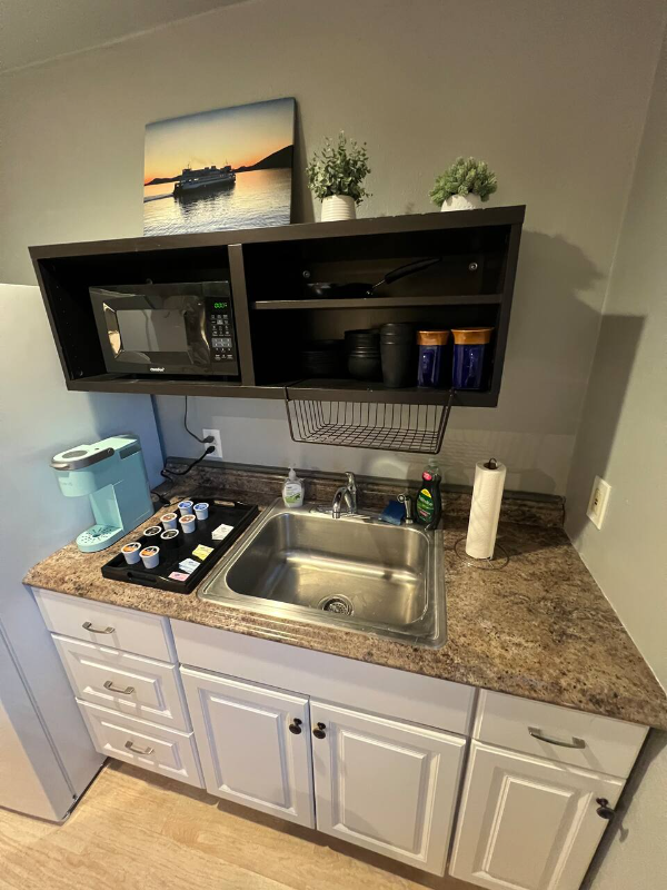 2504 Bridgeport Way W #C - Photo 6 of 12