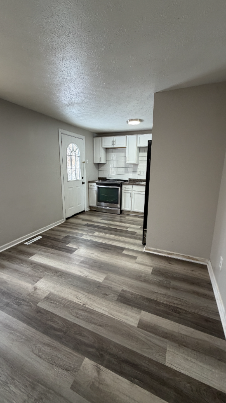 4169 Commander Ln - Photo 5 of 11