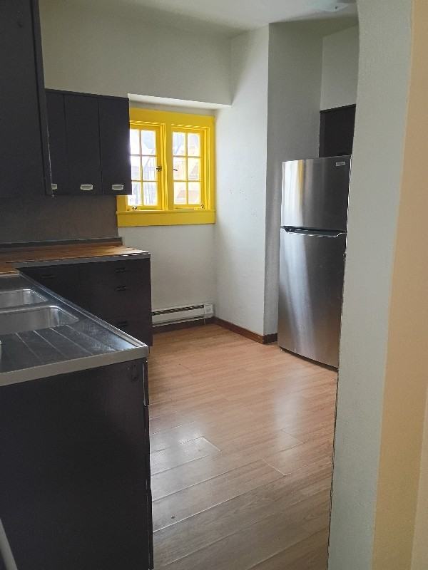 613 S Ankeny Ave - Photo 3 of 12