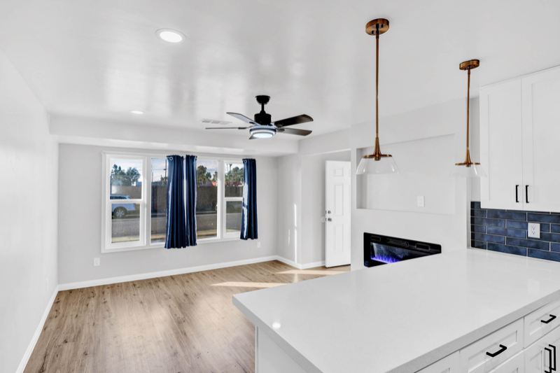 526 Olive St #MAIN - Photo 2 of 12