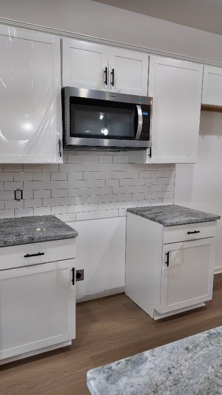 698 Delta Rd - Photo 3 of 11