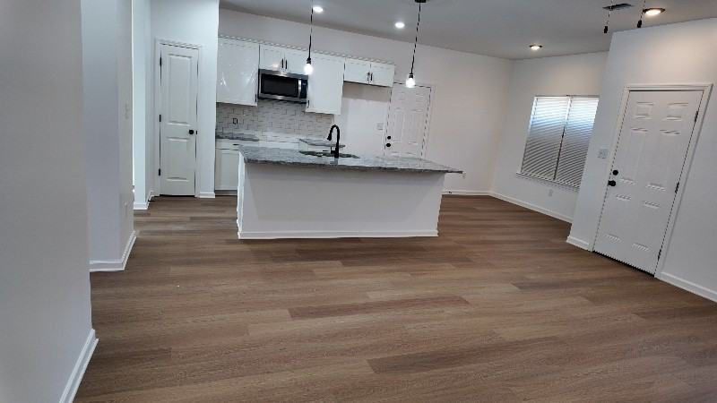 698 Delta Rd - Photo 5 of 11