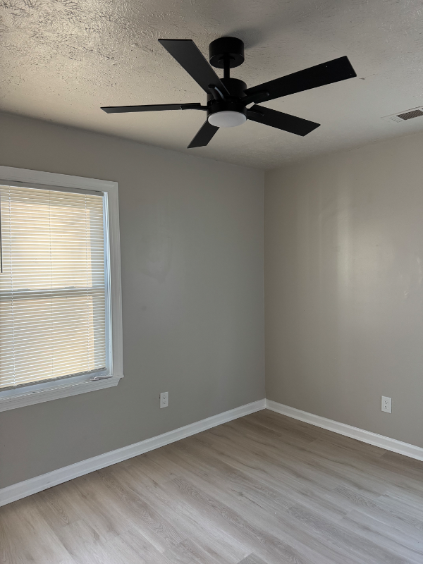 1846 North Ave Nw - Photo 2 of 2