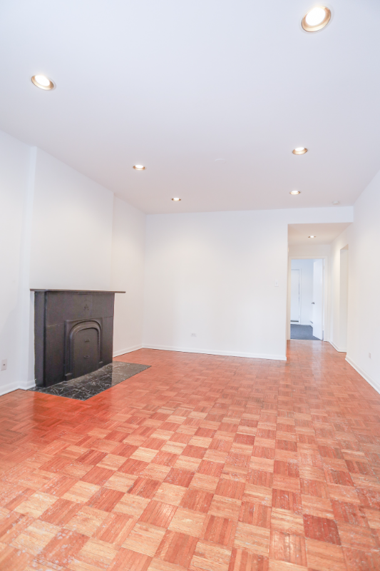 168 W Menomonee St #G - Photo 3 of 14