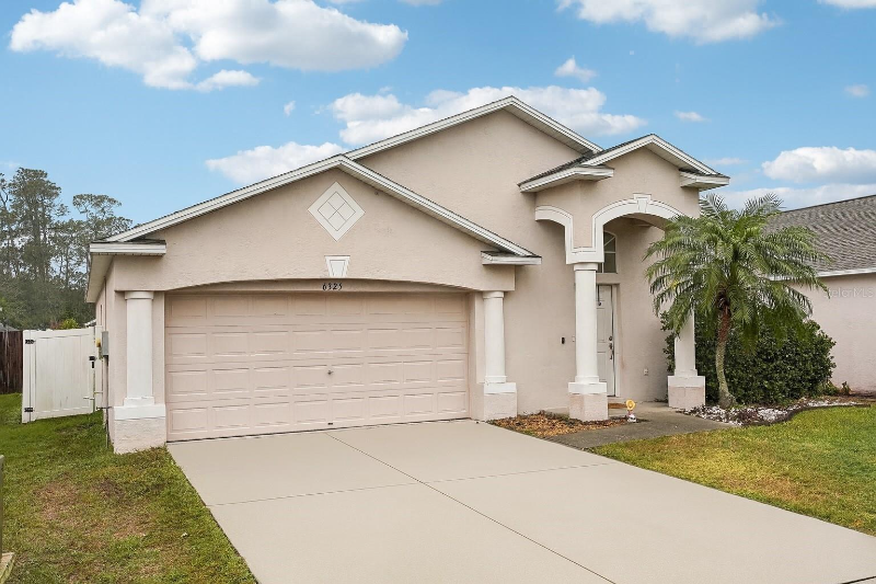 6325 Chapel Pines Blvd - Photo 2 of 20