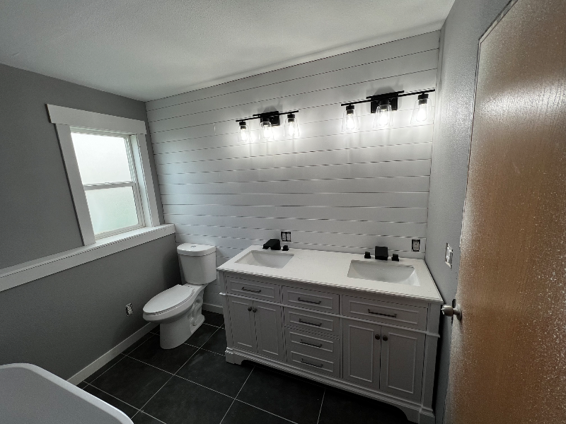 18609 E 11th Ave - Photo 7 of 7