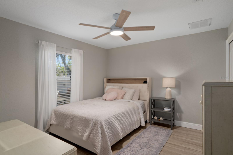 11370 Terrell Rd - Photo 7 of 20