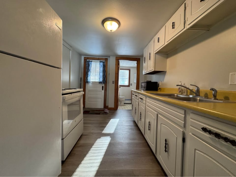 202 Cambell Shore Rd - Photo 2 of 20