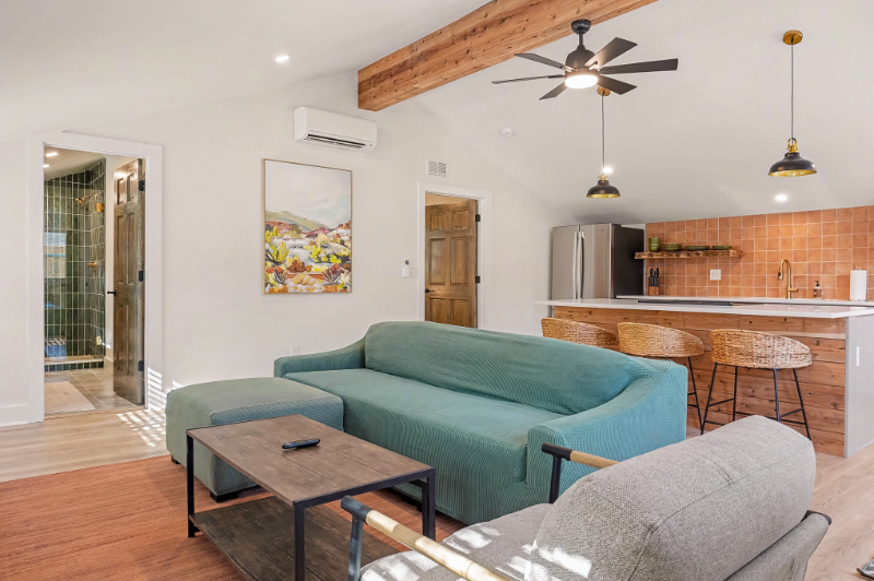 625 Semaht St #B - Photo 4 of 19