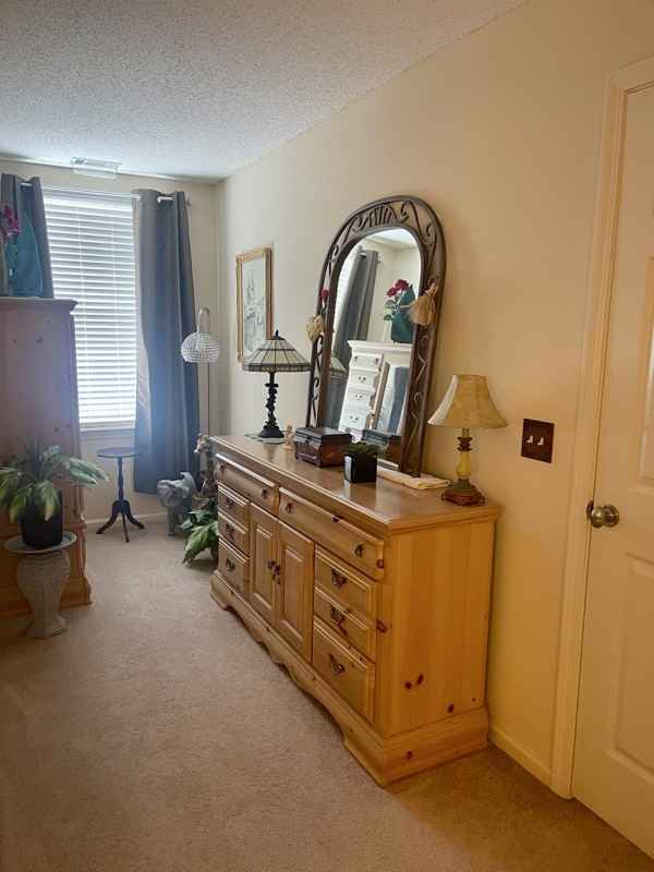 214 Foxbury Sq - Photo 2 of 14