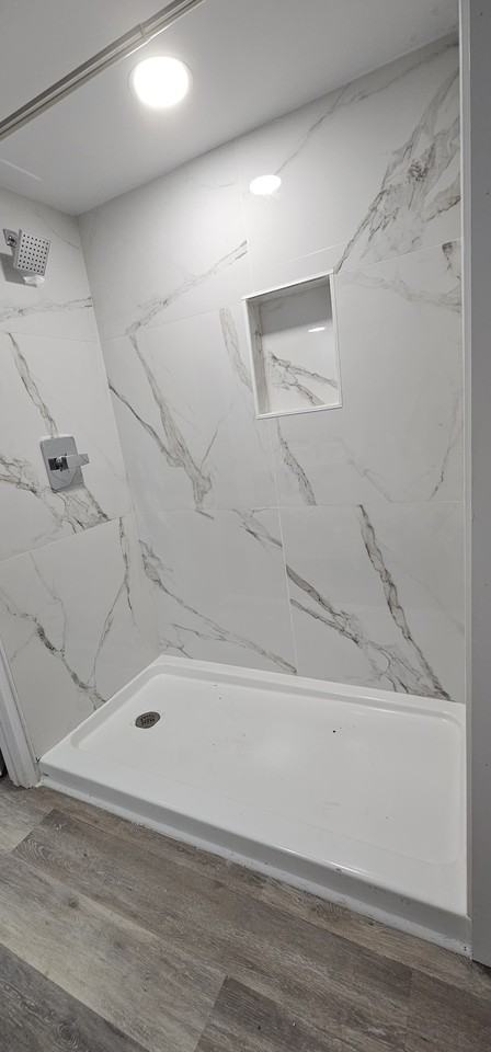 5042 Bamboo Rd - Photo 4 of 17