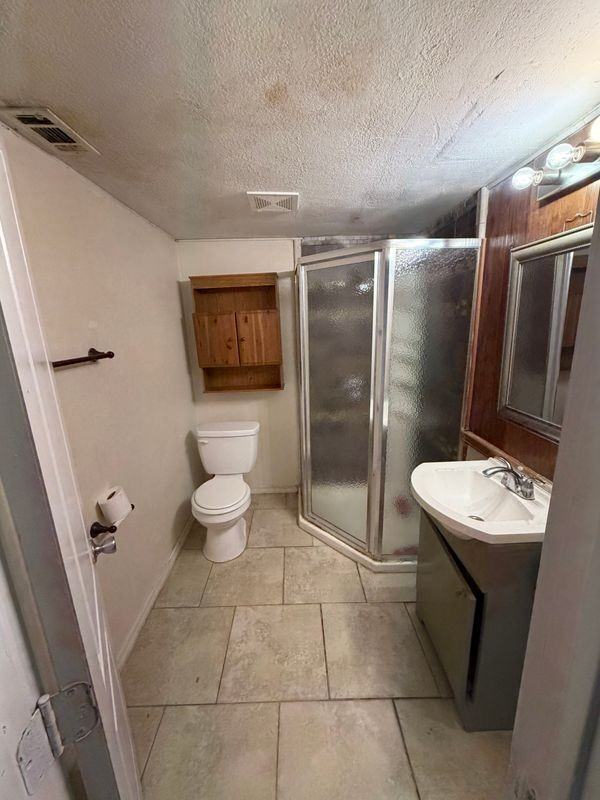 323 Reppert St - Photo 3 of 3