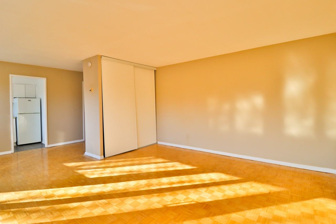 60 MacLaren Street - Photo 2 of 6