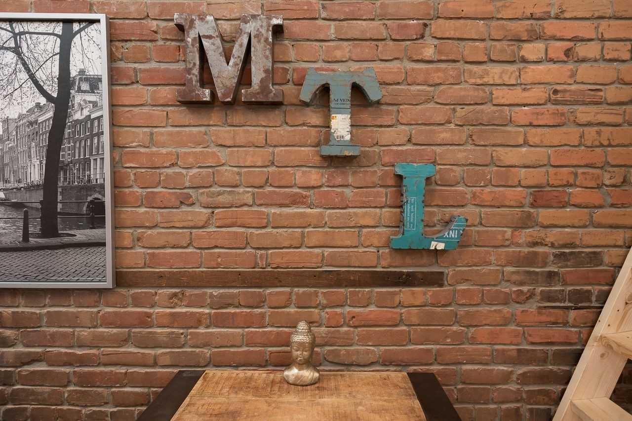 Neon St. Denis - Photo 3 of 10