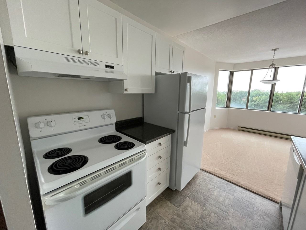 Highview Glen - Photo 6 of 20