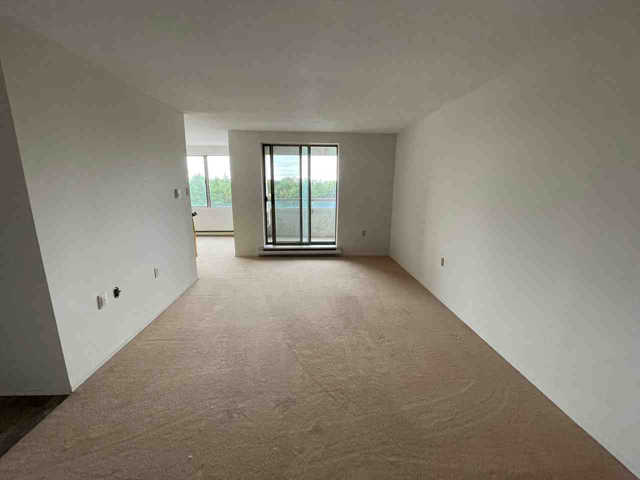 Highview Glen - Photo 7 of 20