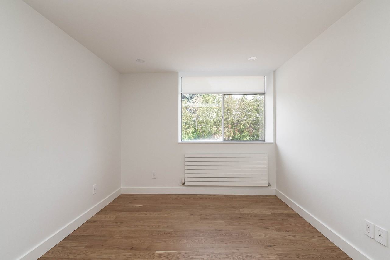 457 Marlee Avenue - Photo 6 of 10