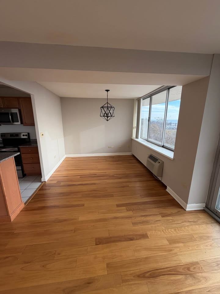 1626 North Prospect Avenue - Photo 4 of 11